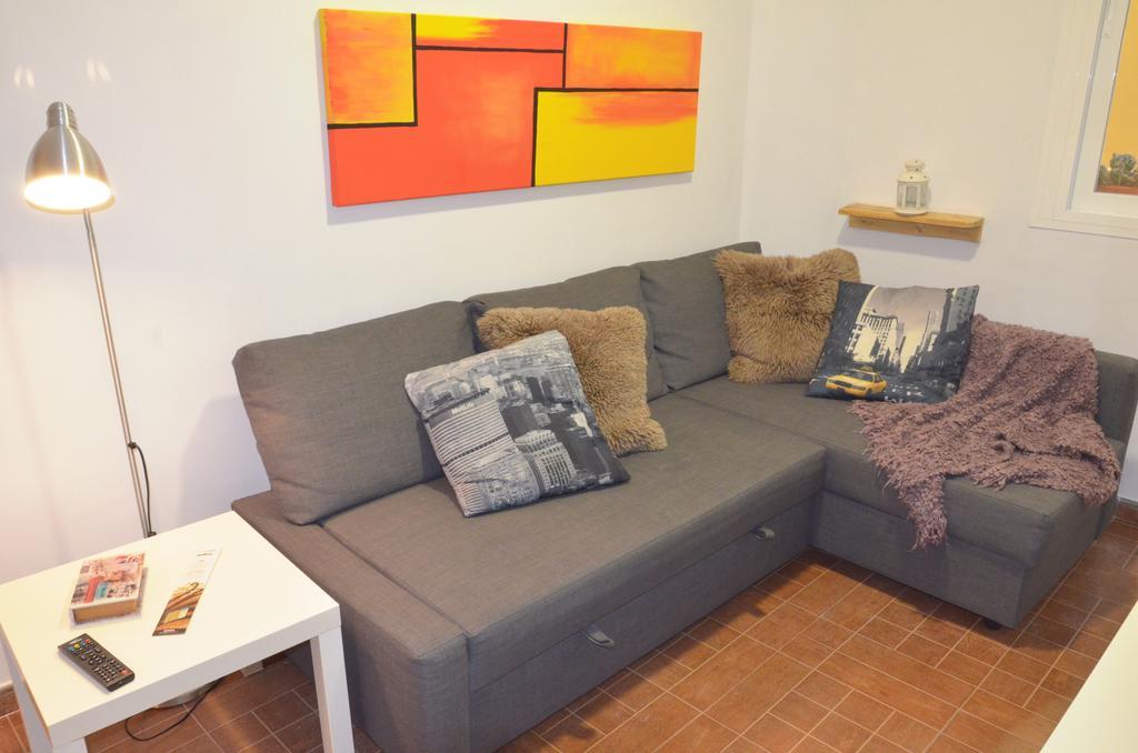 Apartamento San Jacinto Seville Luaran gambar