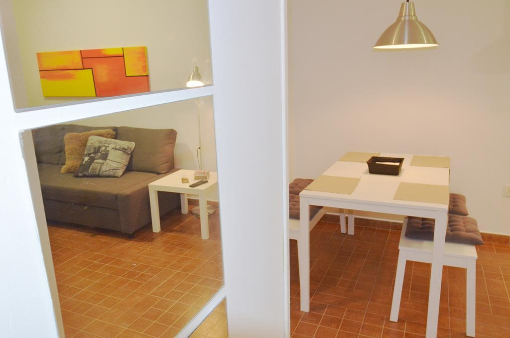Apartamento San Jacinto Seville Luaran gambar