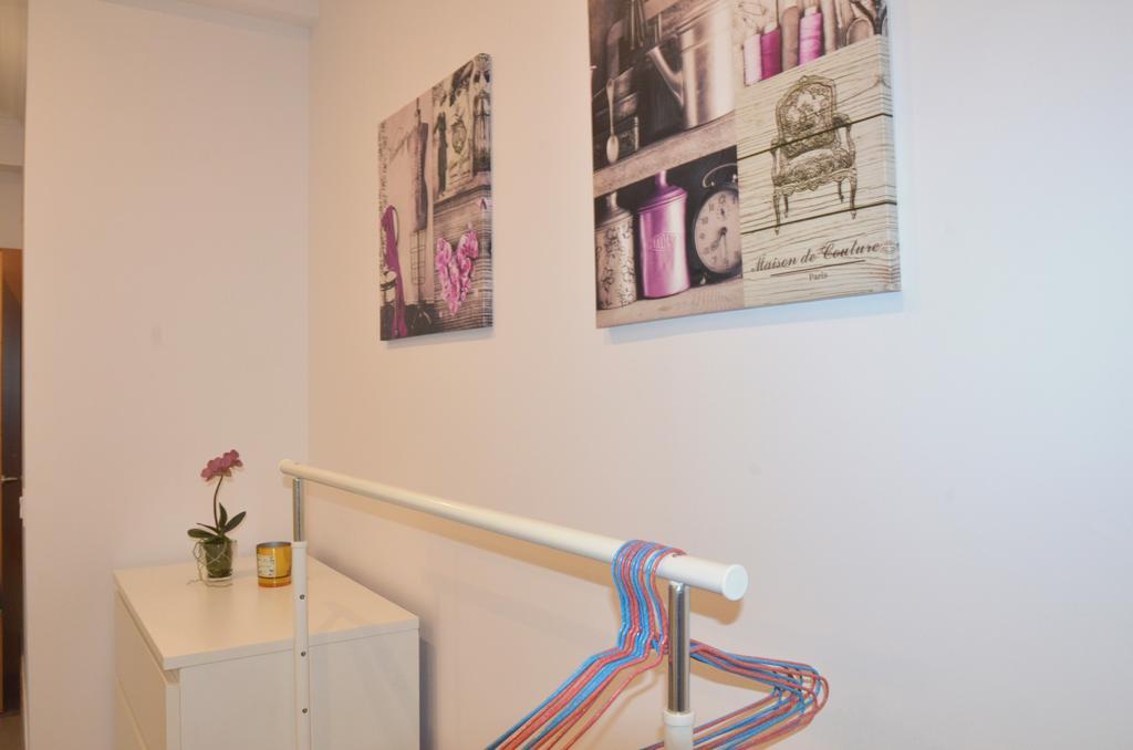 Apartamento San Jacinto Seville Luaran gambar